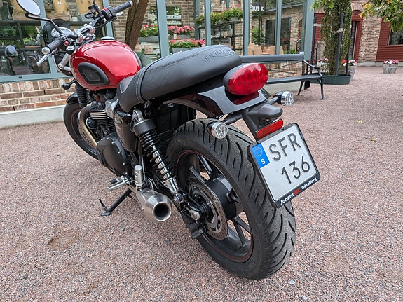 Triumph STREET TWIN 5 of 6