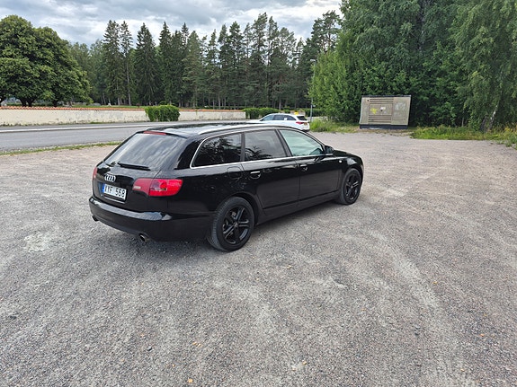 Audi A6 4 of 5