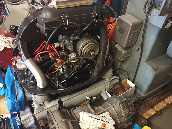 Volkswagen 1303 2 of 4