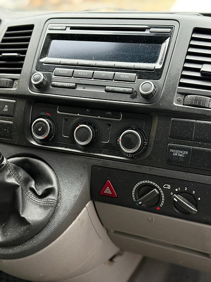 Volkswagen Transporter 3 of 5