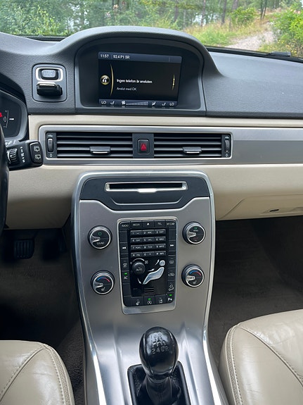 Volvo XC70 9 of 24