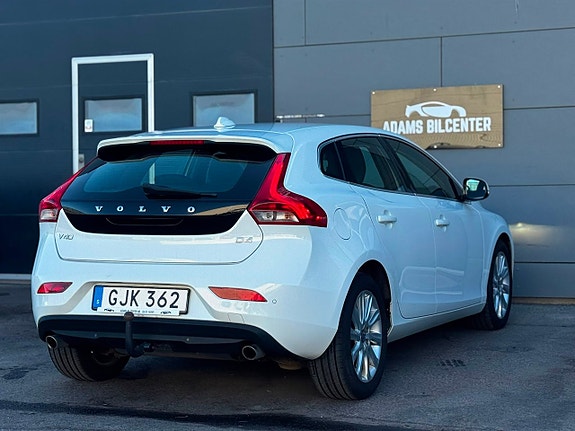 Volvo V40 5 of 19