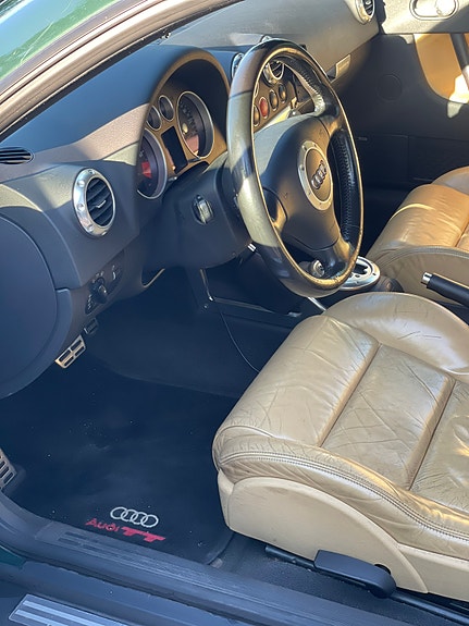 Audi TT 9 of 12