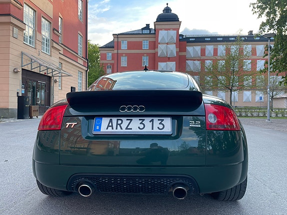 Audi TT 3 of 5