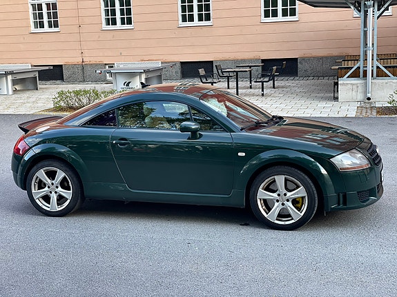 Audi TT 2 of 5
