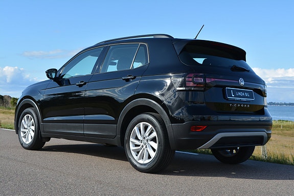 Volkswagen T-Cross 6 of 30
