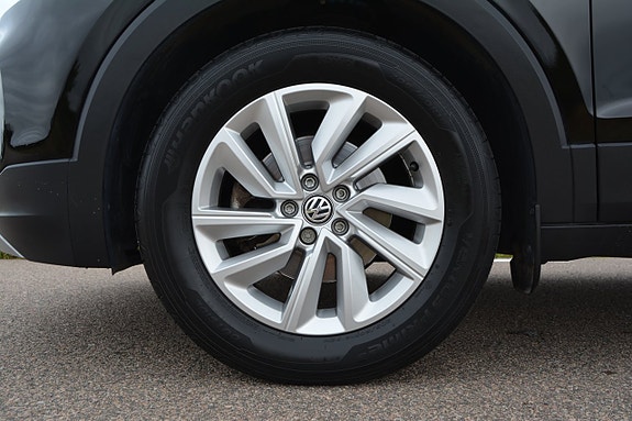 Volkswagen T-Cross 16 of 30