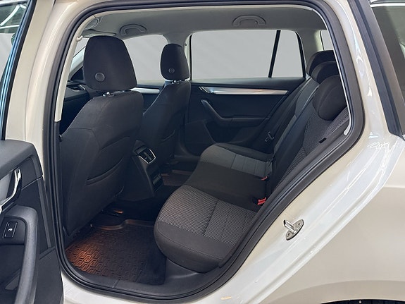 Skoda Octavia 7 of 19
