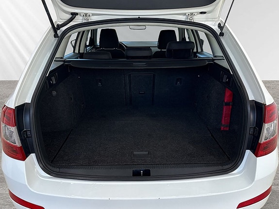 Skoda Octavia 8 of 19