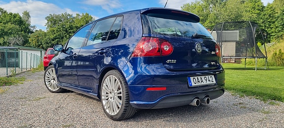 Volkswagen Golf V 2 of 5