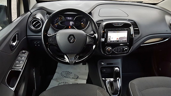 Renault Captur 5 of 5