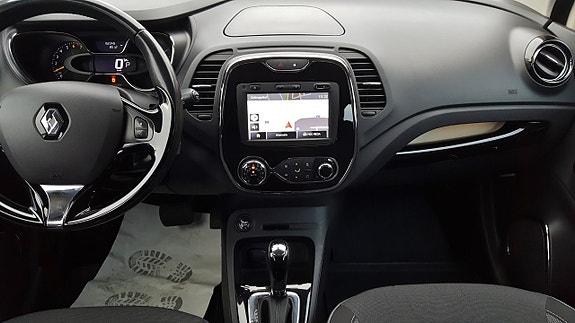 Renault Captur 14 of 21