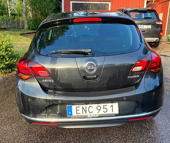 Opel Astra 4 of 5