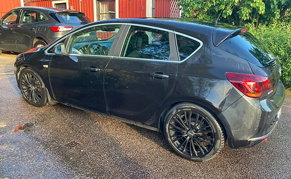 Opel Astra 3 of 5