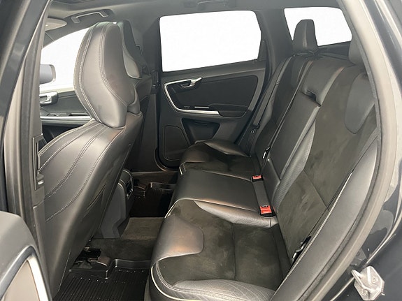 Volvo XC60 19 of 26