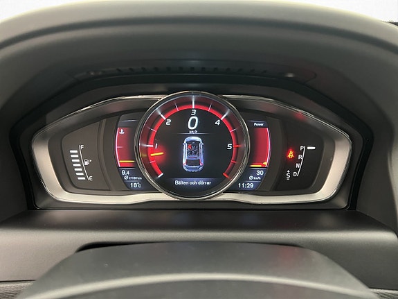 Volvo XC60 12 of 26