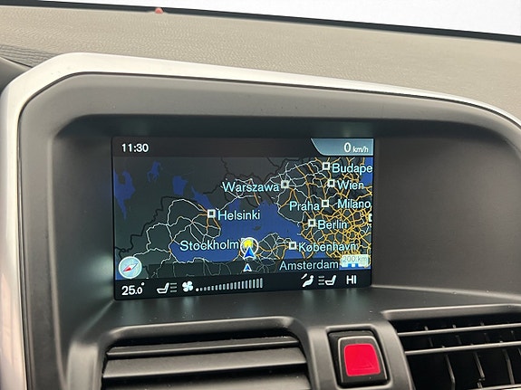 Volvo XC60 15 of 26