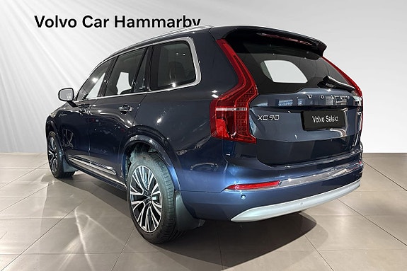 Volvo XC90 4 of 16
