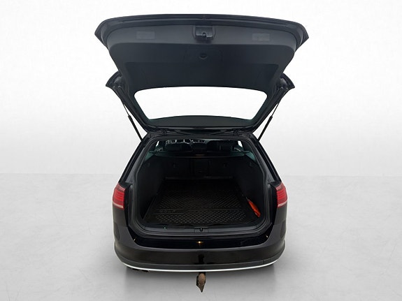 Volkswagen Golf Alltrack 27 of 30