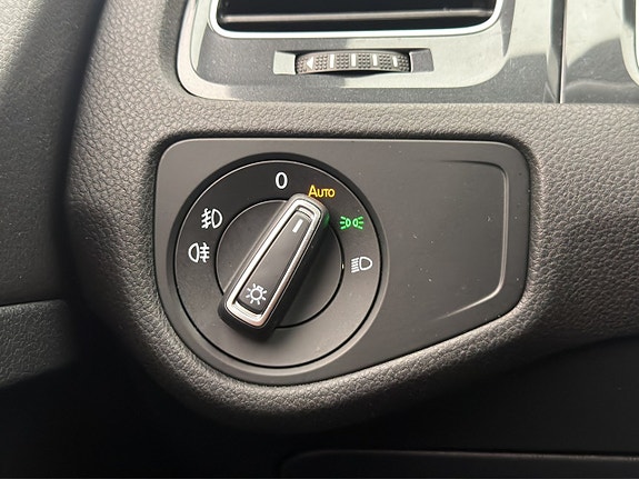 Volkswagen Golf Alltrack 26 of 30