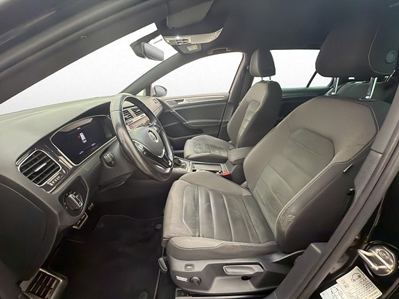 Volkswagen Golf Alltrack 12 of 30