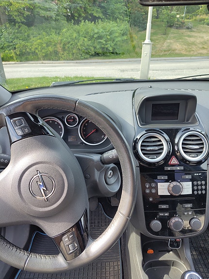 Opel Corsa 3 of 5
