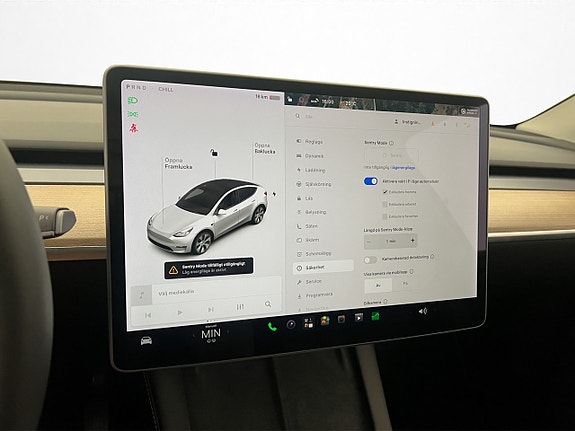 Tesla Model Y 22 of 28