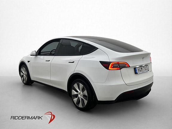 Tesla Model Y 6 of 28