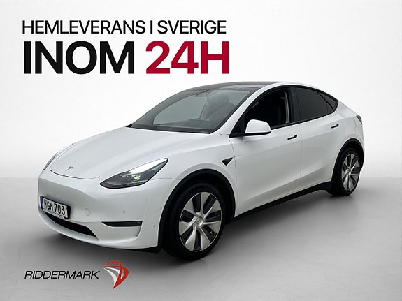 Tesla Model Y 4 of 28