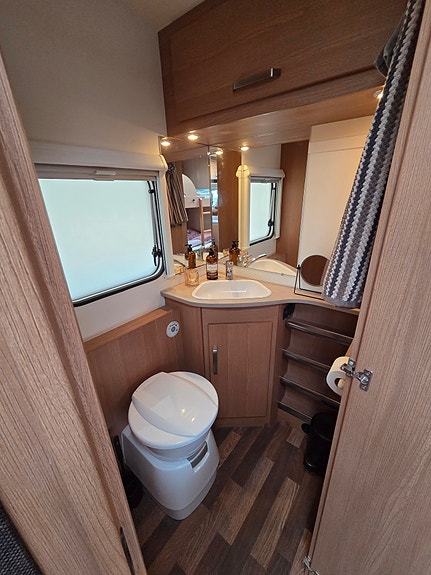 Knaus Sport - 580 QS -Barnkammare - Förtält 3m 22 of 30