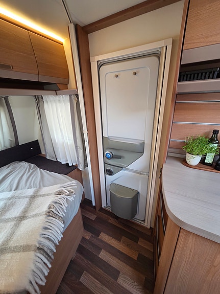 Knaus Sport - 580 QS -Barnkammare - Förtält 3m 11 of 30