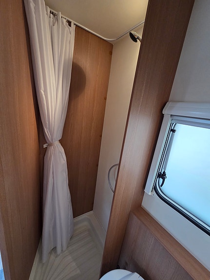 Knaus Sport - 580 QS -Barnkammare - Förtält 3m 20 of 30