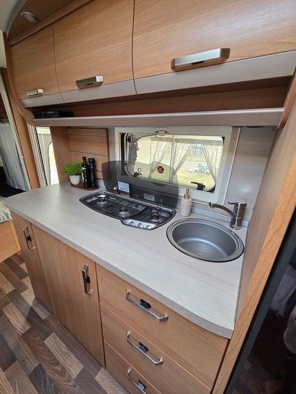 Knaus Sport - 580 QS -Barnkammare - Förtält 3m 24 of 30