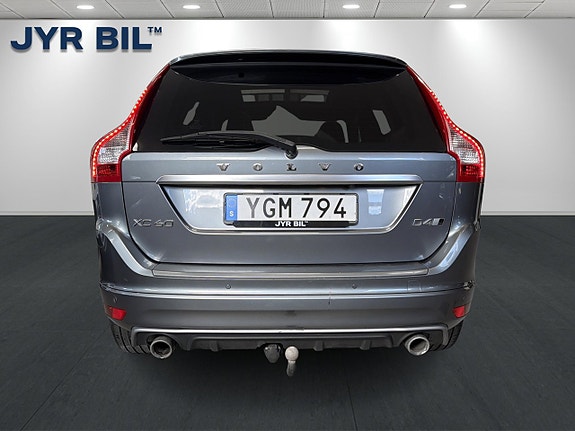 Volvo XC60 4 of 5