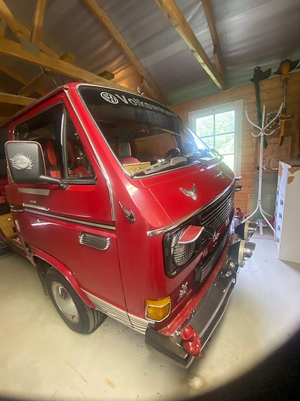 Volkswagen Caravelle 9 of 15