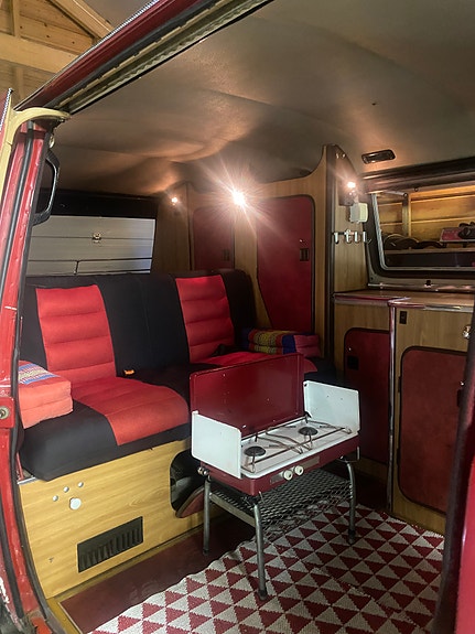 Volkswagen Caravelle 12 of 15