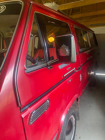 Volkswagen Caravelle 8 of 15