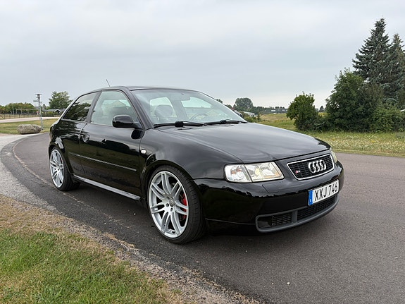 Audi S3 2 of 5