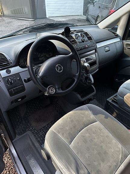 Mercedes-Benz Viano 5 of 5