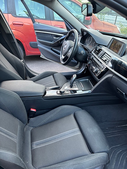 BMW 318d 7 of 9