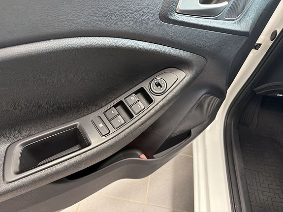 Hyundai i20 14 of 17