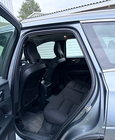 Volvo XC60 9 of 10