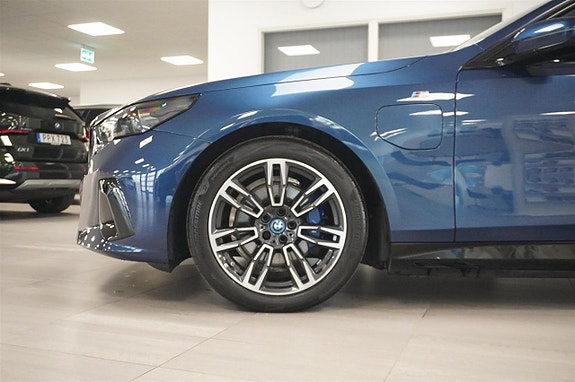 BMW 530e 3 of 20