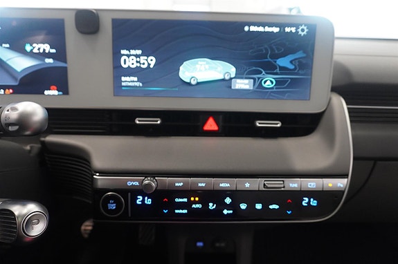 Hyundai IONIQ 12 of 13
