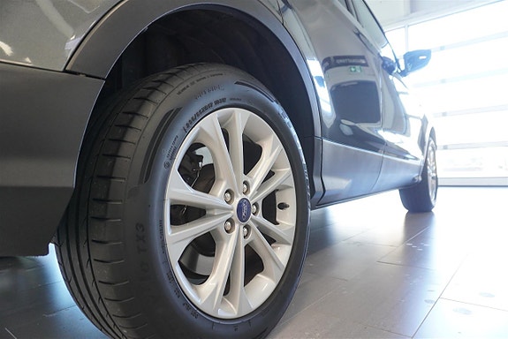 Ford Kuga 7 of 9