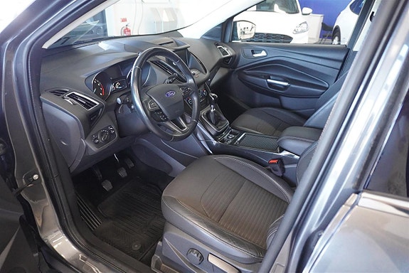 Ford Kuga 3 of 9