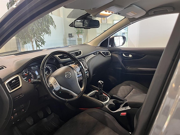 Nissan Qashqai 2 of 5