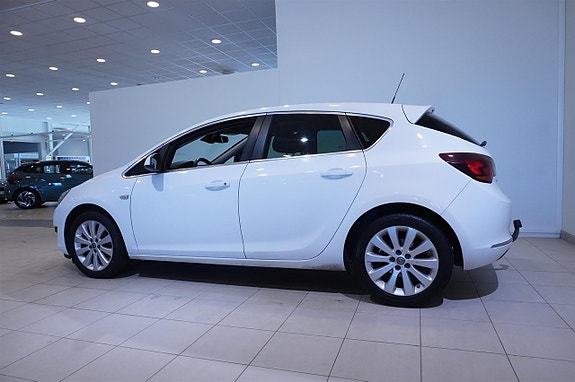 Opel Astra 5 of 12