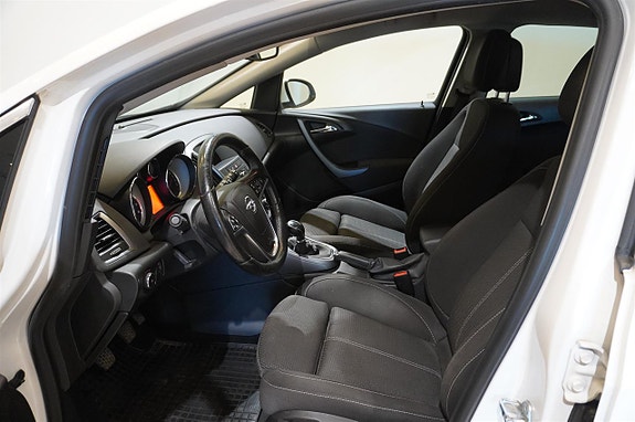 Opel Astra 11 of 12
