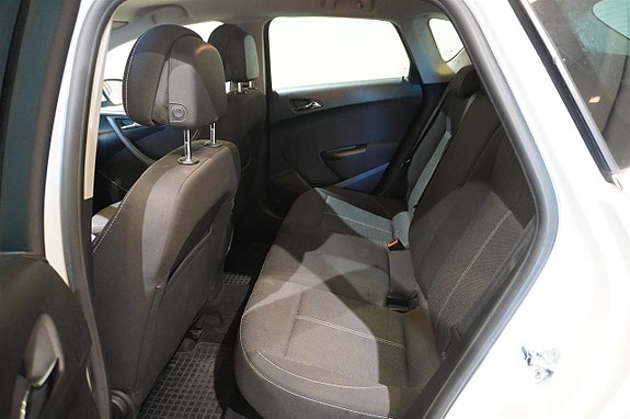 Opel Astra 9 of 12